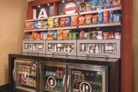 Hampton Inn Des Moines-Airport - 11