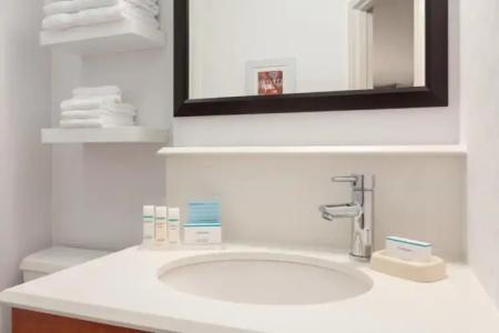 Hampton Inn Des Moines-Airport - 30