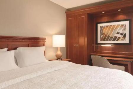 Hampton Inn Des Moines-Airport - 36