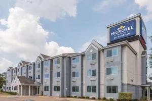 Microtel Inn & Suites by Wyndham Ft. Worth North/At Fossil, Fort Worth