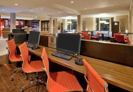 Courtyard Salt Lake City Airport - 19