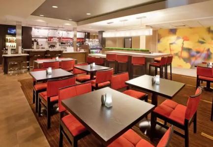 Courtyard Salt Lake City Airport - 18