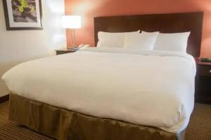 Ramada by Wyndham Salt Lake City North Temple, Salt Lake