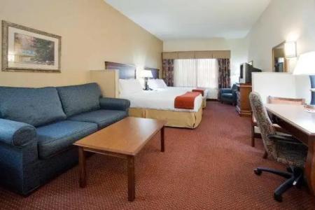 Holiday Inn Express Airport East, an IHG - 2