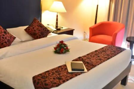 Almond Sothearos - 73