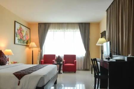 Almond Sothearos - 40