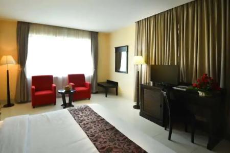 Almond Sothearos - 68