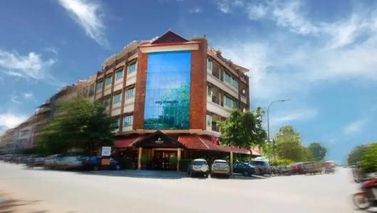 Almond Sothearos - 91