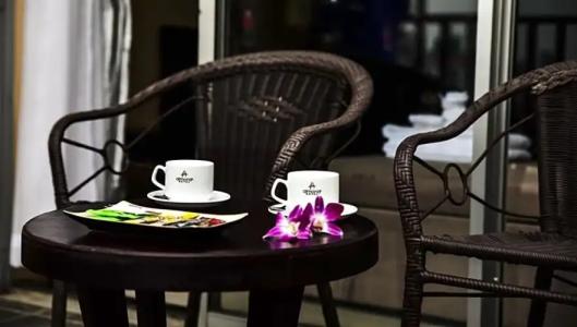 Almond Sothearos - 84