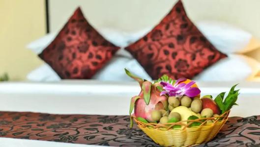 Almond Sothearos - 13