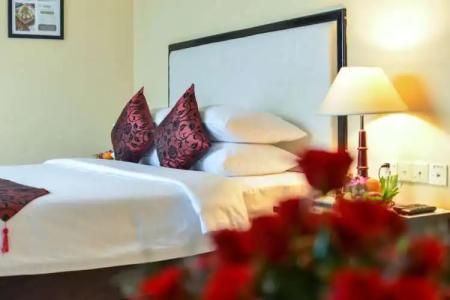 Almond Sothearos - 54