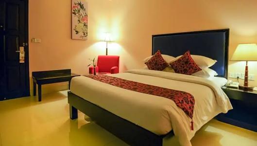 Almond Sothearos - 82