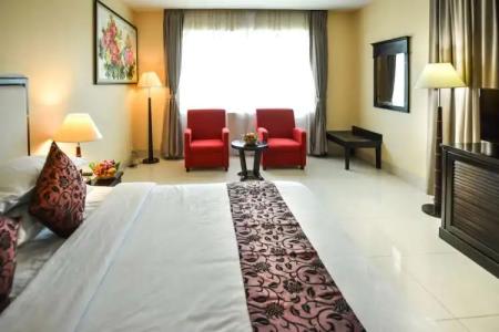 Almond Sothearos - 57