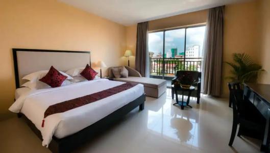 Almond Sothearos - 4