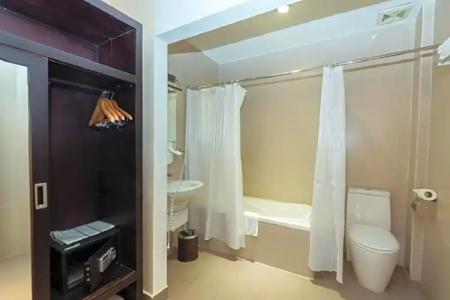 Almond Sothearos - 77