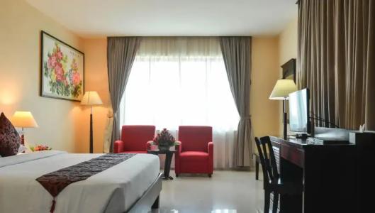 Almond Sothearos - 2