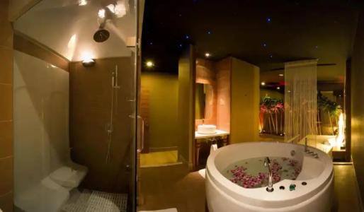 NagaWorld & Entertainment Complex - 8