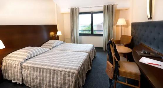 Hôtel Le Ménestrel - 41