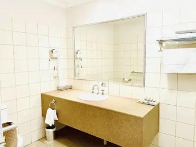 Quality Inn & Suites The Menzies - 66