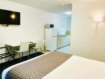 Quality Inn & Suites The Menzies - 27