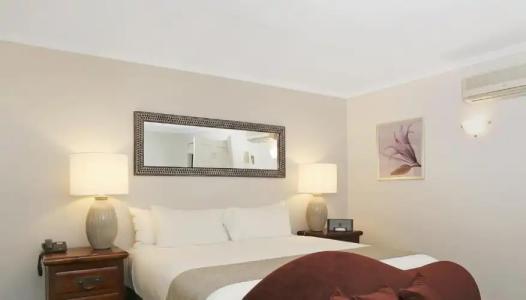 Quality Inn & Suites The Menzies - 109