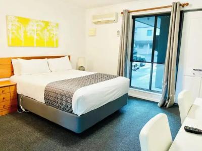 Quality Inn & Suites The Menzies - 50