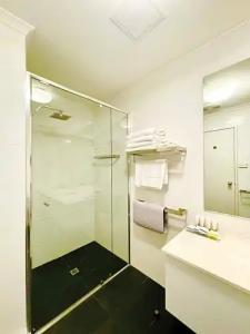 Quality Inn & Suites The Menzies - 89