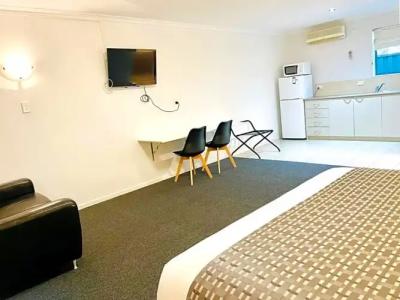 Quality Inn & Suites The Menzies - 136