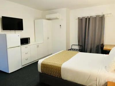 Quality Inn & Suites The Menzies - 37