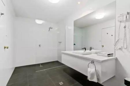 Quality Inn & Suites The Menzies - 45