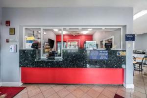 Econo Lodge Inn & Suites, Huntsville