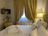 Suite with garden view