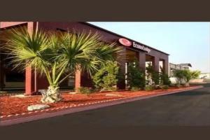 Days Inn by Wyndham College Station University Drive, College Station