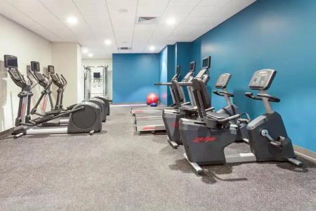 Holiday Inn Express & Suites Panama City Beach Beachfront by IHG - 23