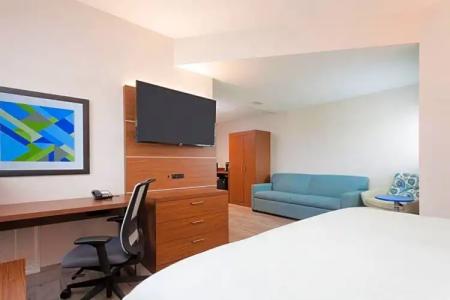 Holiday Inn Express & Suites Panama City Beach Beachfront by IHG - 101