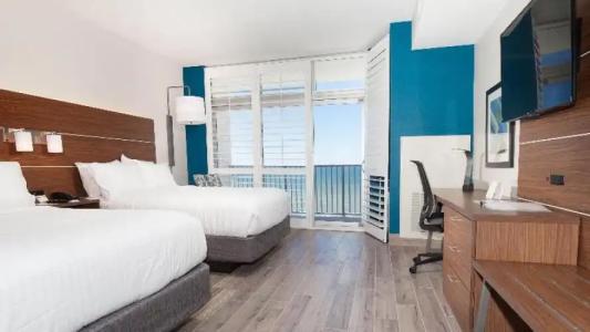 Holiday Inn Express & Suites Panama City Beach Beachfront by IHG - 69