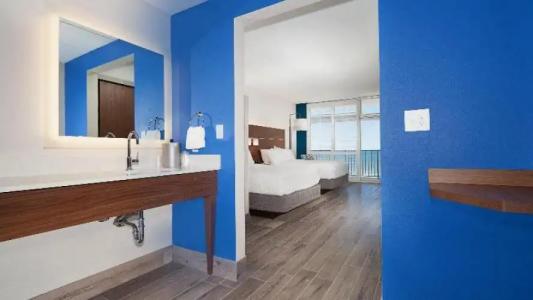 Holiday Inn Express & Suites Panama City Beach Beachfront by IHG - 67