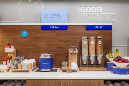 Holiday Inn Express & Suites Panama City Beach Beachfront by IHG - 13