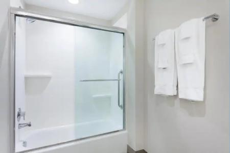 Holiday Inn Express & Suites Panama City Beach Beachfront by IHG - 39