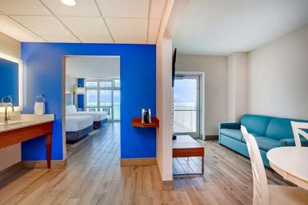 Holiday Inn Express & Suites Panama City Beach Beachfront by IHG - 151