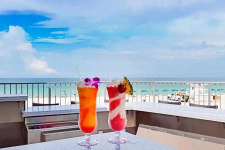 Holiday Inn Express & Suites Panama City Beach Beachfront by IHG - 10