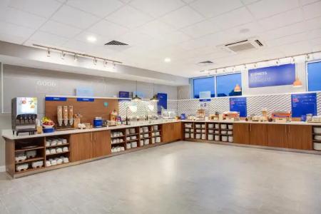 Holiday Inn Express & Suites Panama City Beach Beachfront by IHG - 31