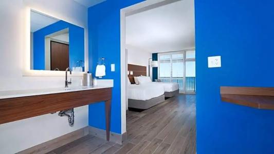 Holiday Inn Express & Suites Panama City Beach Beachfront by IHG - 110
