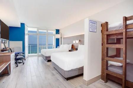 Holiday Inn Express & Suites Panama City Beach Beachfront by IHG - 73