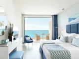 Family room with sea view