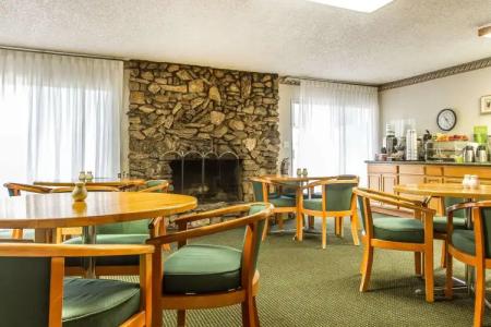 Quality Inn & Suites Santa Clara - 41