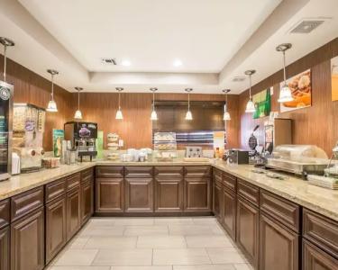 Quality Inn & Suites Santa Clara - 16