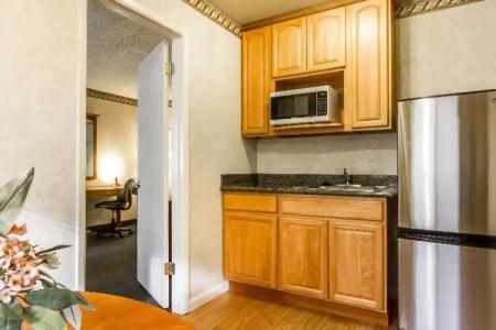 Quality Inn & Suites Santa Clara - 50