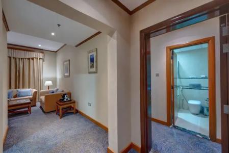 Golden Tulip Al Barsha - 93