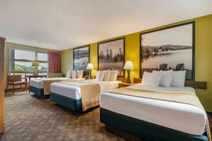 Super 8 by Wyndham Lake George/Downtown, Lake George